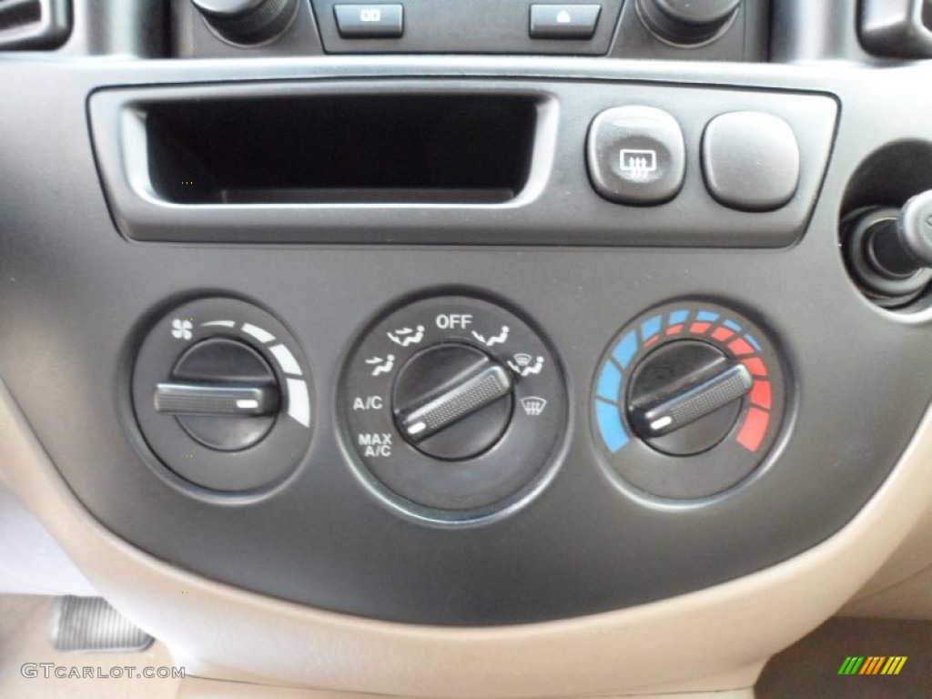 2002 Mazda Tribute LX V6 Controls Photo #49949279