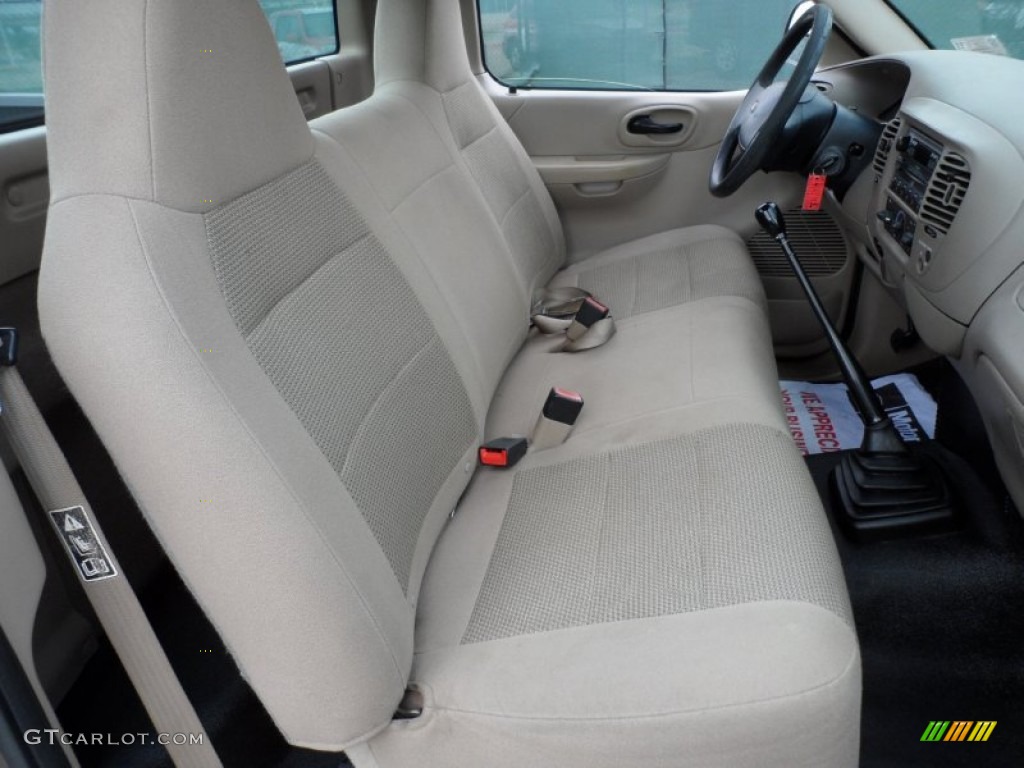 2004 F150 XL Heritage Regular Cab - Arizona Beige Metallic / Heritage Medium Parchment photo #28