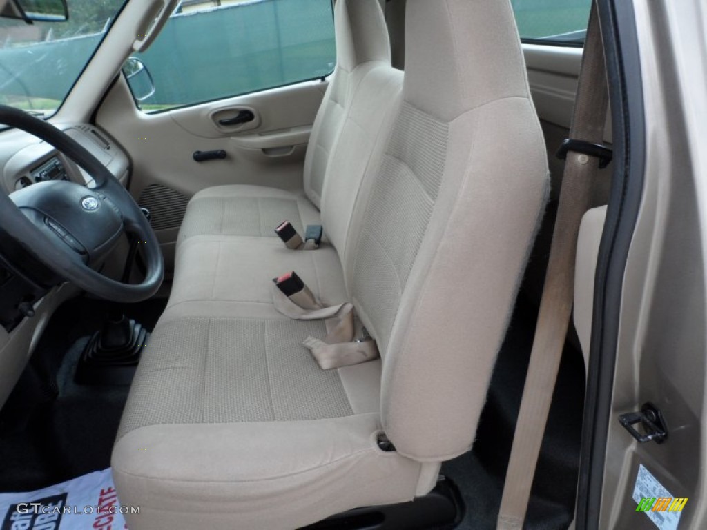 2004 Ford F150 XL Heritage Regular Cab interior Photo #49949609