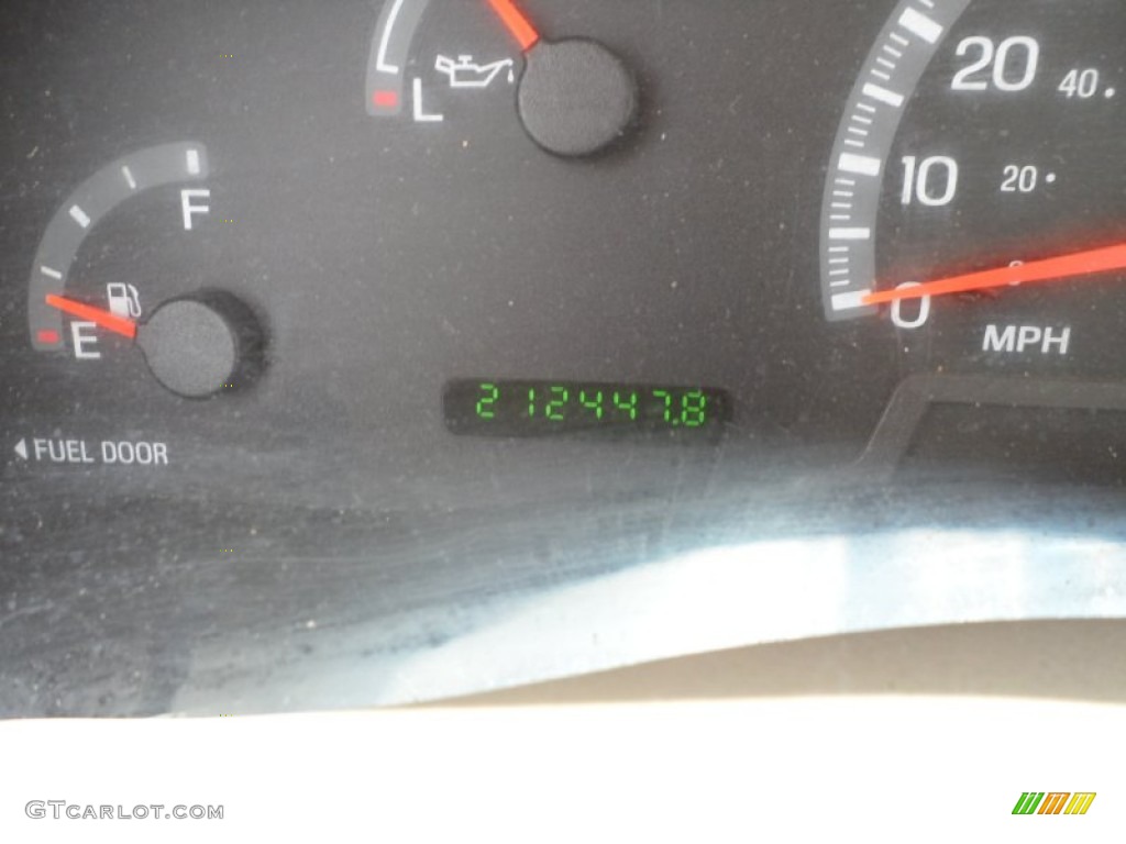 2004 F150 XL Heritage Regular Cab - Arizona Beige Metallic / Heritage Medium Parchment photo #38