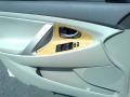 Super White - Camry XLE V6 Photo No. 12