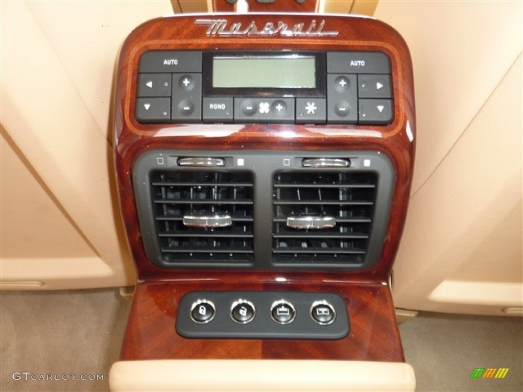 2007 Maserati Quattroporte Executive GT Controls Photo #49953068