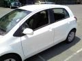 2009 Polar White Toyota Yaris 5 Door Liftback  photo #20