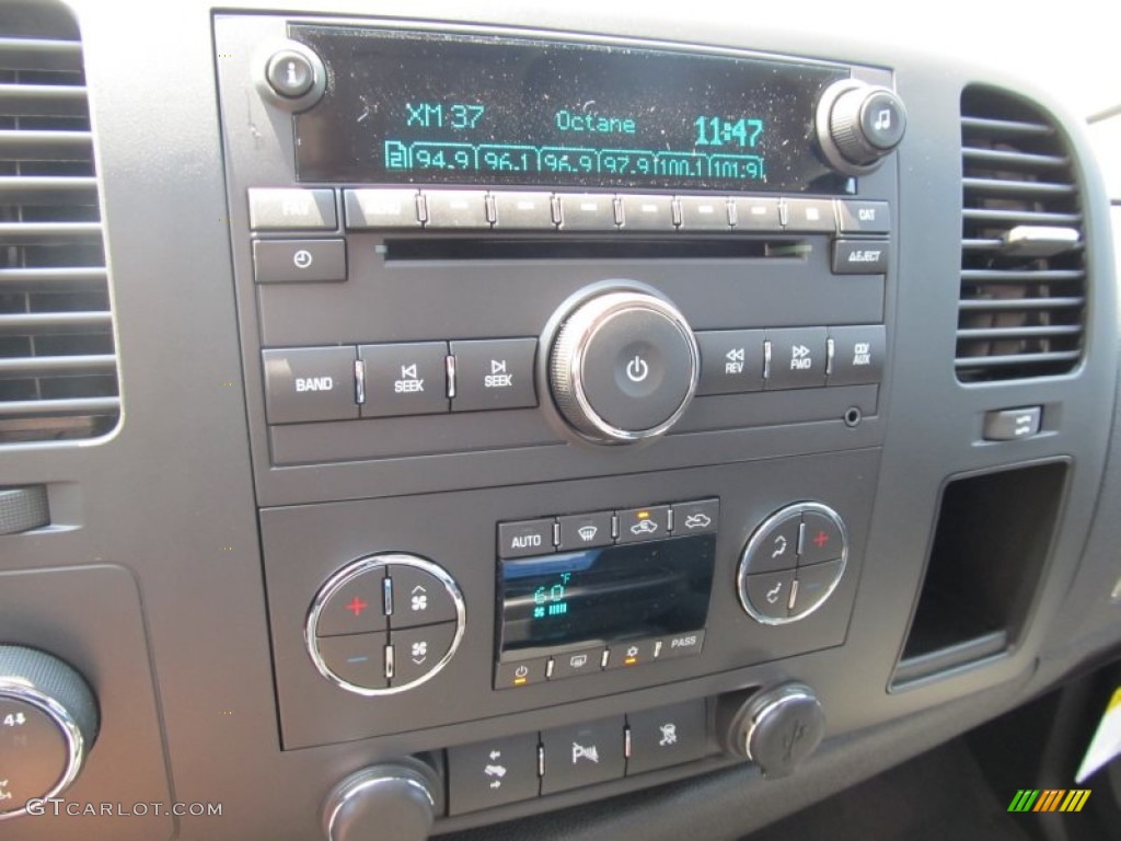 2011 Silverado 1500 LT Extended Cab 4x4 - Victory Red / Light Titanium/Ebony photo #9