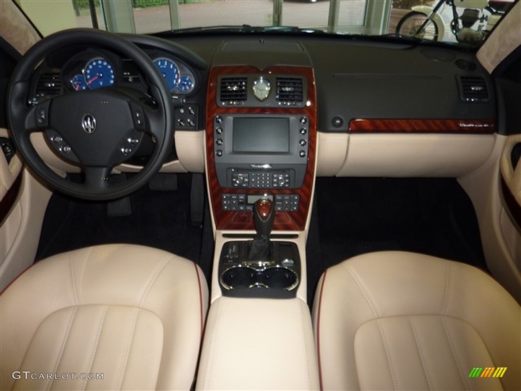 2011 Maserati Quattroporte S Sabbia Dashboard Photo #49953914