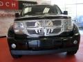 Black - Nitro SXT 4x4 Photo No. 2