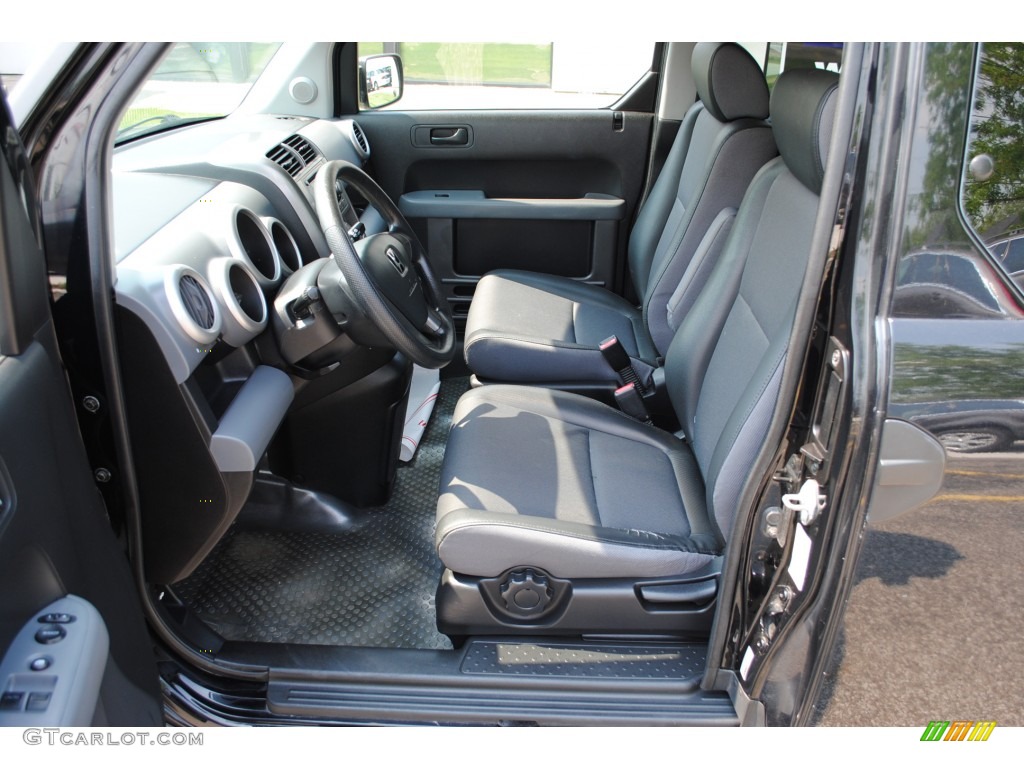 Black Interior 2004 Honda Element EX AWD Photo #49957190