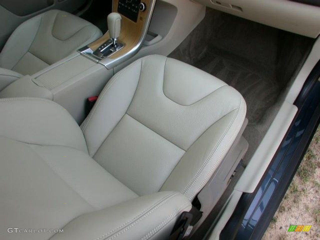 Sandstone Interior 2010 Volvo XC60 3.2 Photo #49957658