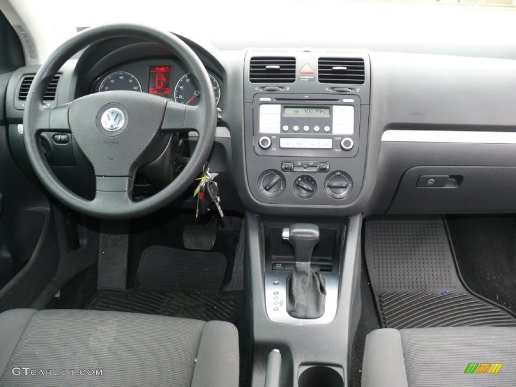 2008 Volkswagen Rabbit 2 Door Anthracite Black Dashboard Photo #49958126