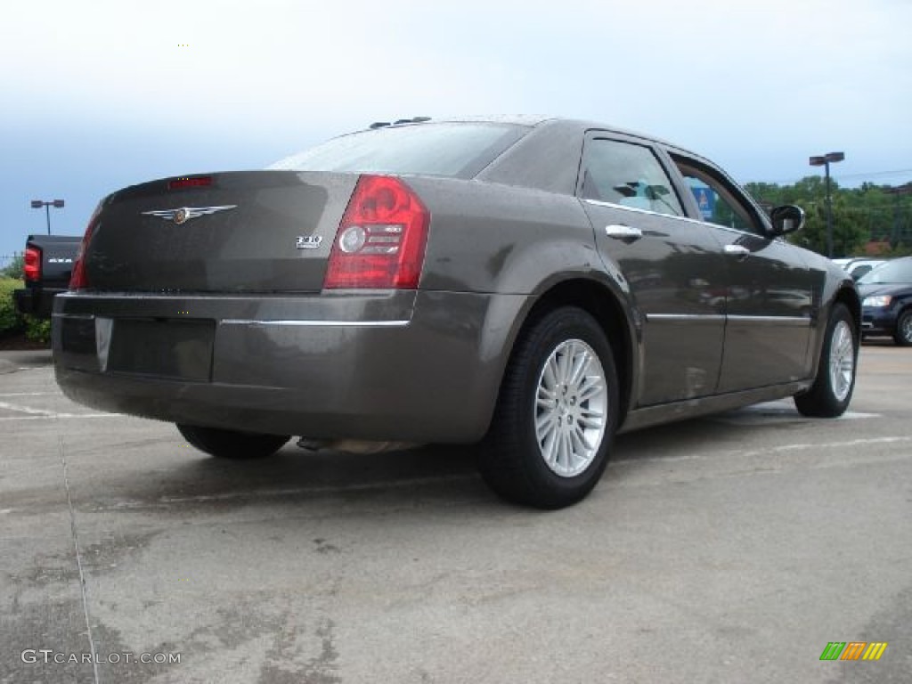 2010 300 Touring - Dark Titanium Metallic / Dark Slate Gray photo #3