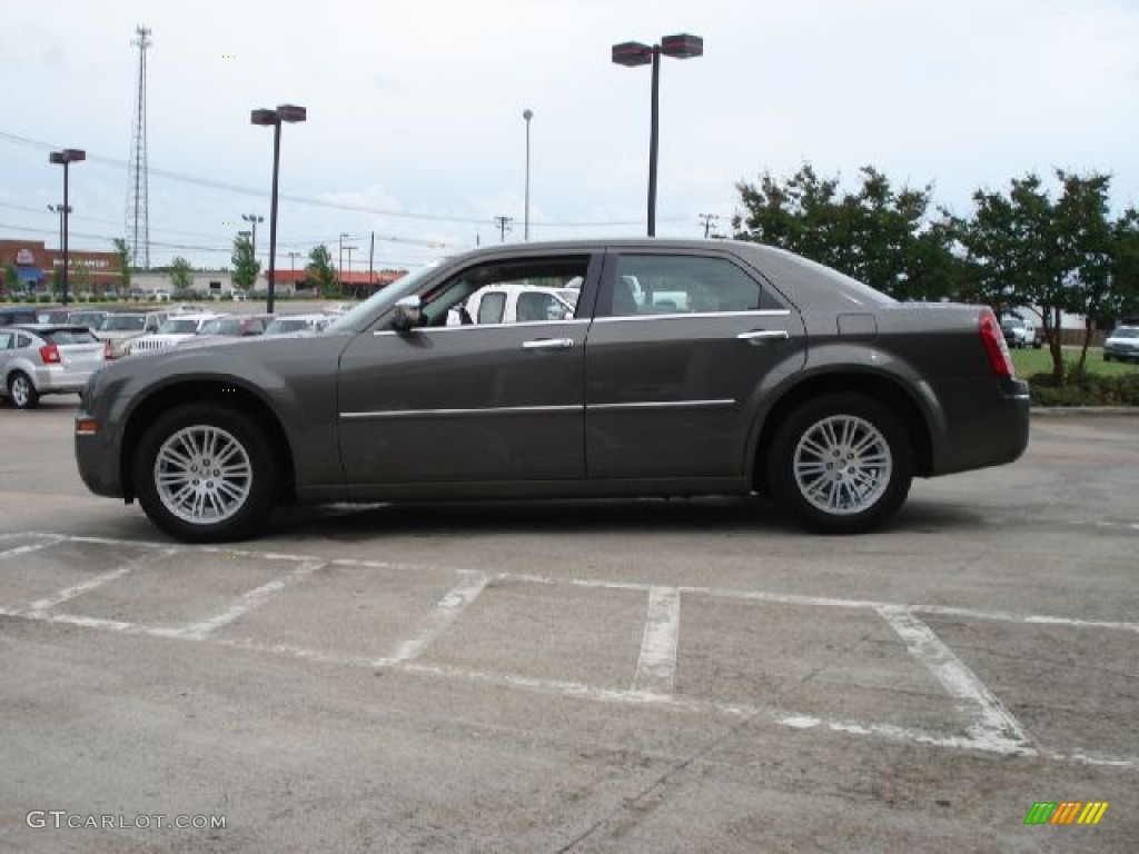 2010 300 Touring - Dark Titanium Metallic / Dark Slate Gray photo #6