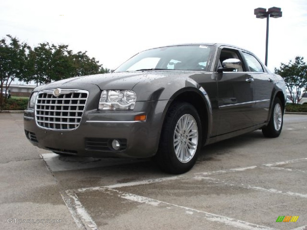 2010 300 Touring - Dark Titanium Metallic / Dark Slate Gray photo #7