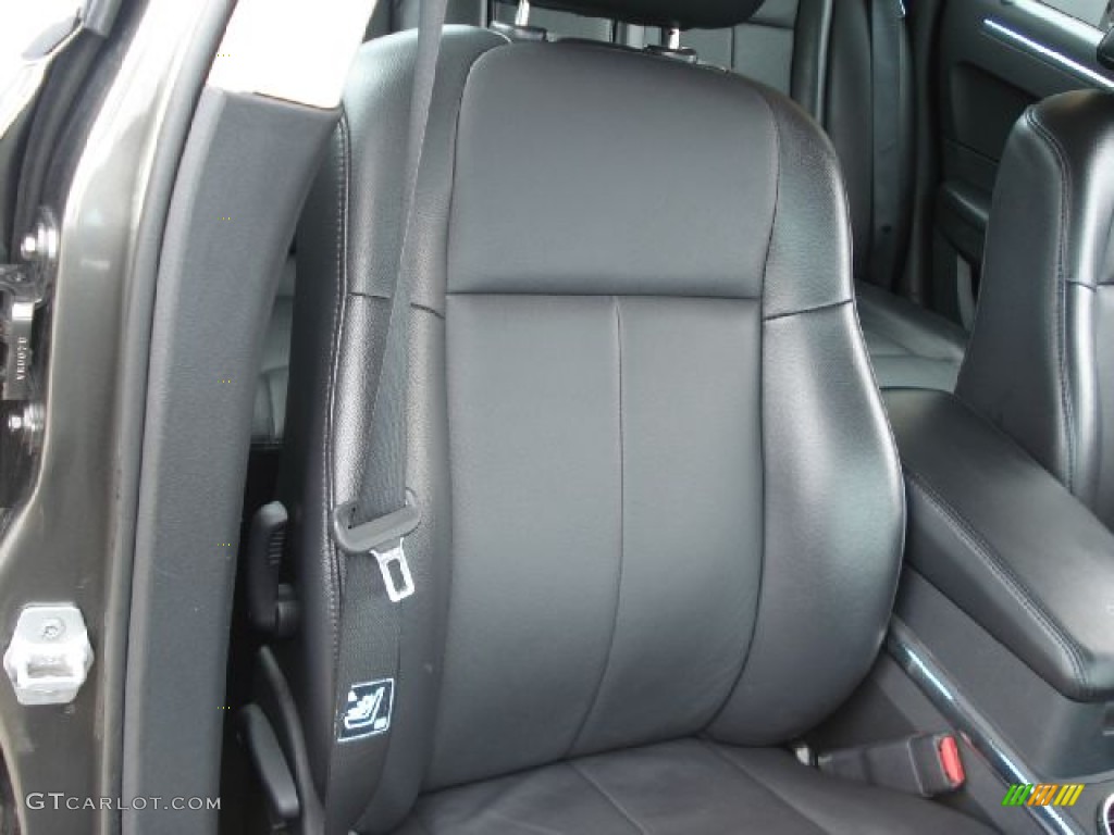 2010 300 Touring - Dark Titanium Metallic / Dark Slate Gray photo #16