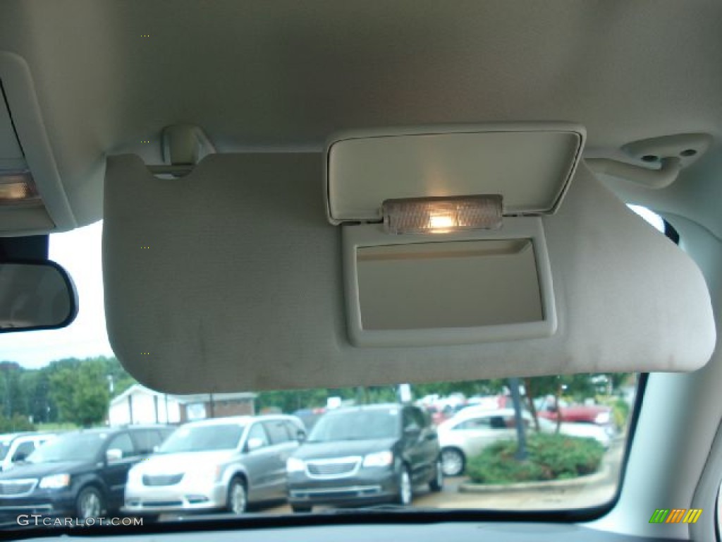 2010 300 Touring - Dark Titanium Metallic / Dark Slate Gray photo #18