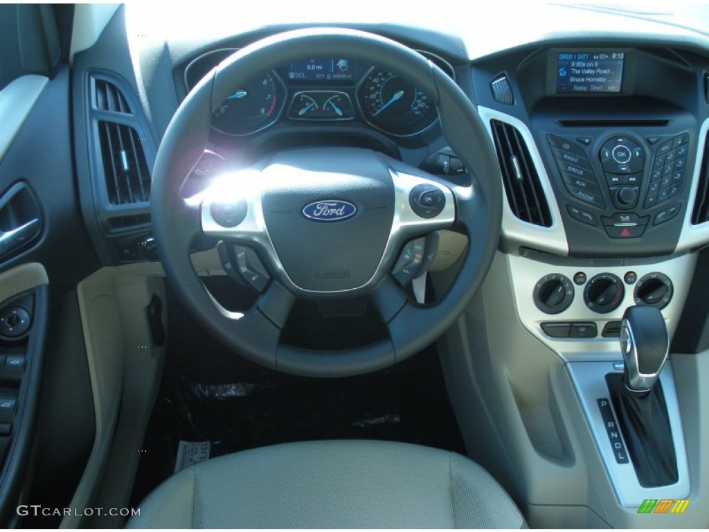 2012 Focus SE 5-Door - Sterling Grey Metallic / Stone photo #7