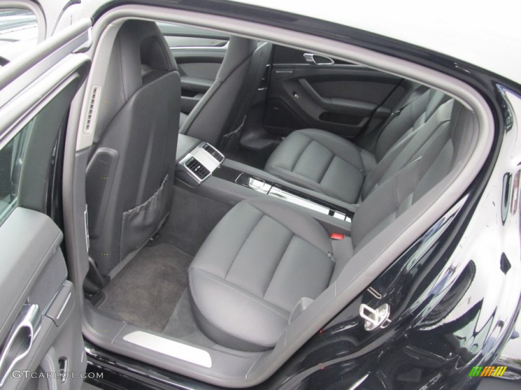 Black Interior 2011 Porsche Panamera 4 Photo #49962101