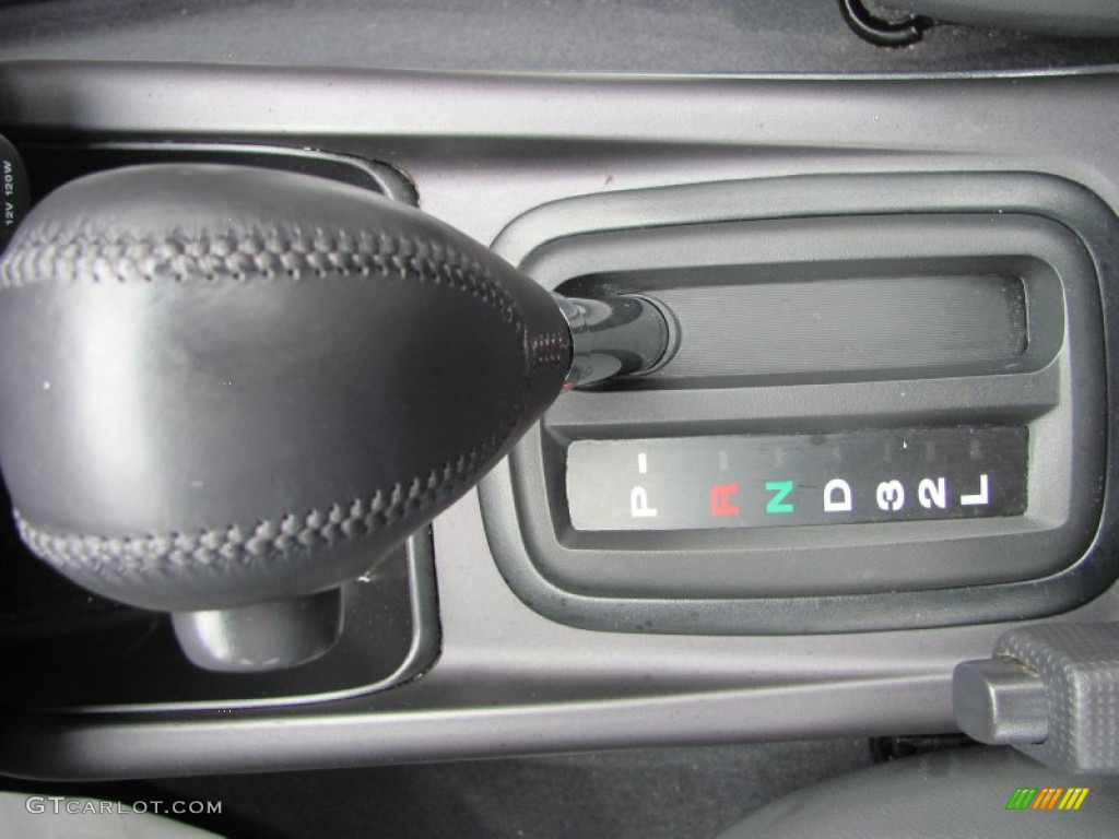 2006 Hyundai Elantra GLS Hatchback Transmission Photos