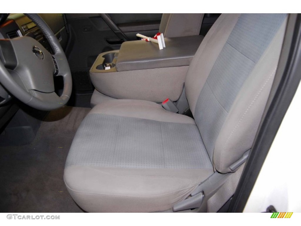 2007 Titan SE King Cab - White / Steel Gray photo #10