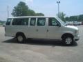 Oxford White - E Series Van E350 XLT Passenger Extended Photo No. 4