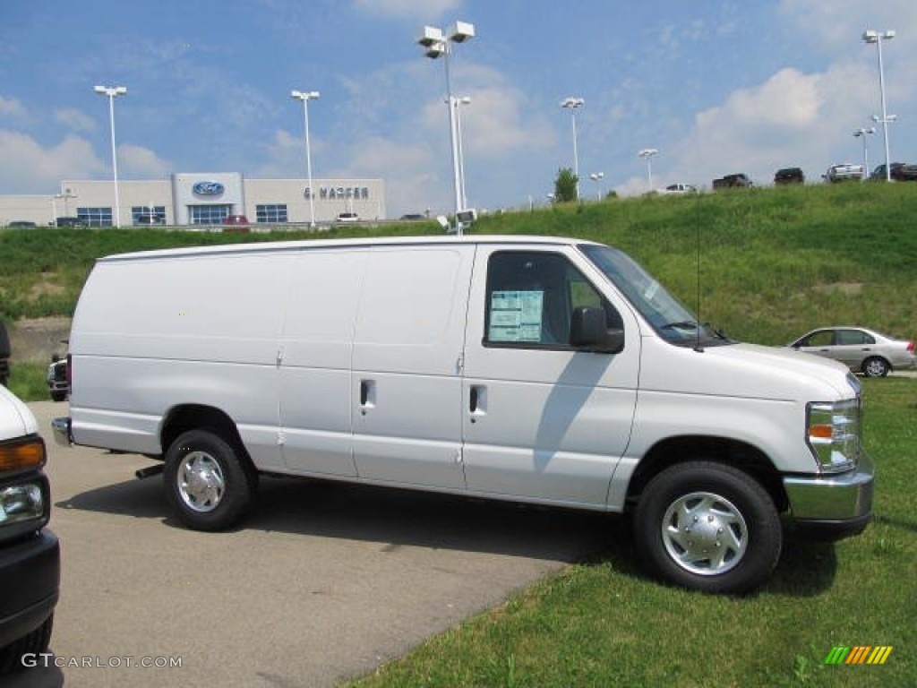 Oxford White 2011 Ford E Series Van E250 Extended Commercial Exterior Photo #49963826