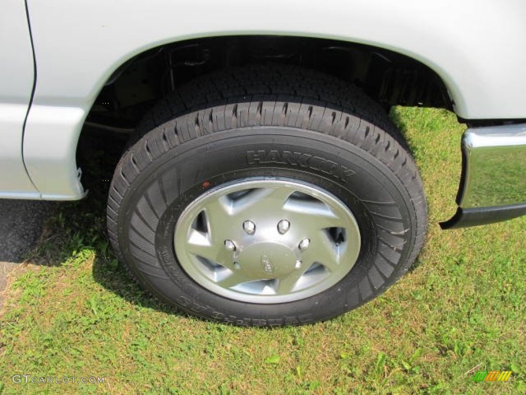 2011 Ford E Series Van E250 Extended Commercial Wheel Photos