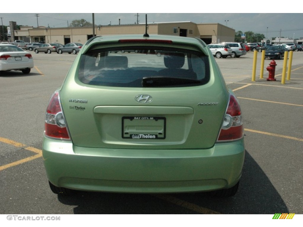 2009 Accent SE 3 Door - Apple Green / Black photo #5