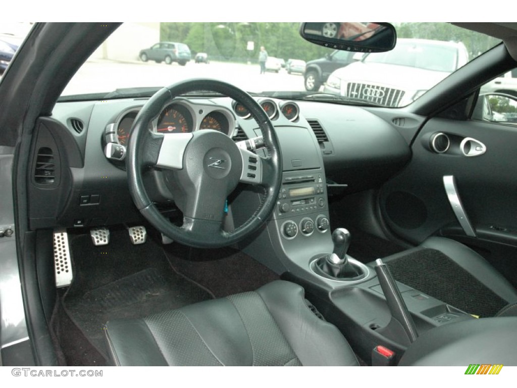 Charcoal Interior 2003 Nissan 350Z Touring Coupe Photo #49965296