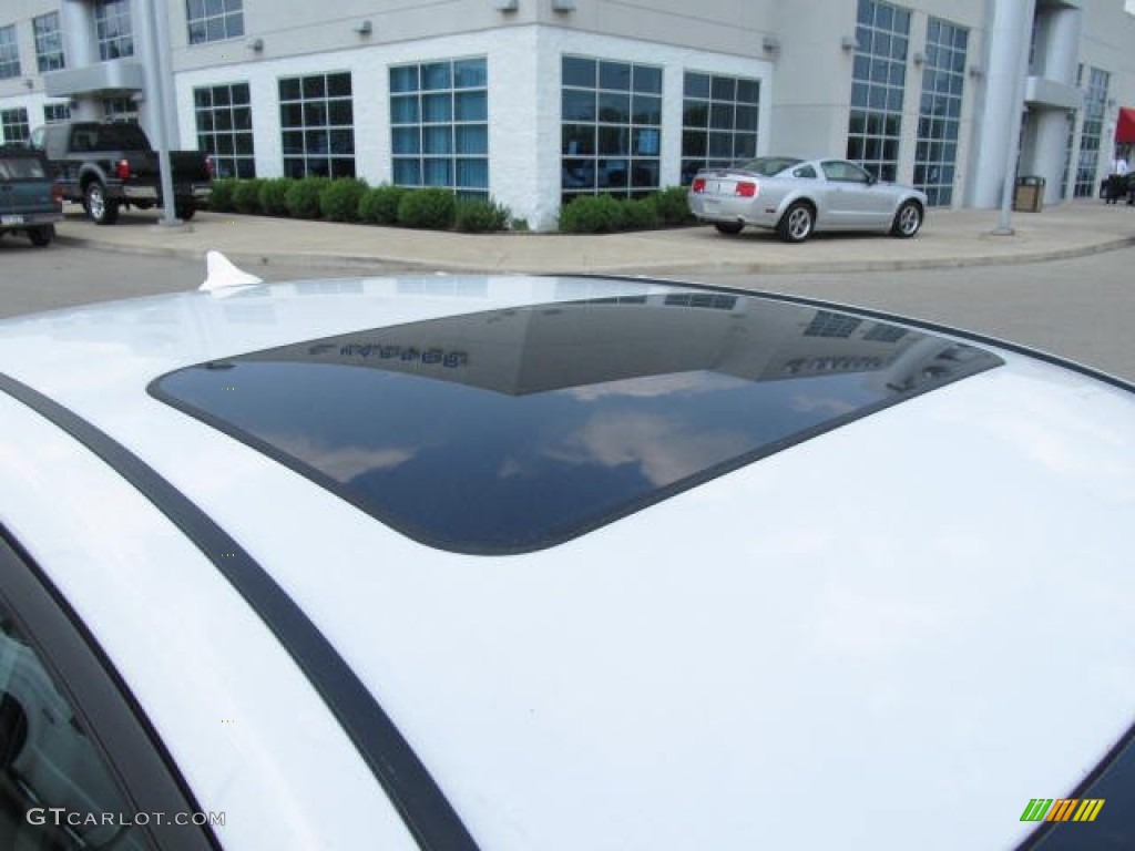 2009 Sonata Limited V6 - Powder White Pearl / Gray photo #3