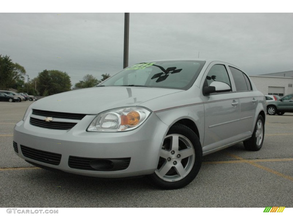 2005 Cobalt LS Sedan - Ultra Silver Metallic / Gray photo #3