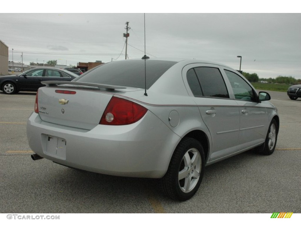 2005 Cobalt LS Sedan - Ultra Silver Metallic / Gray photo #4