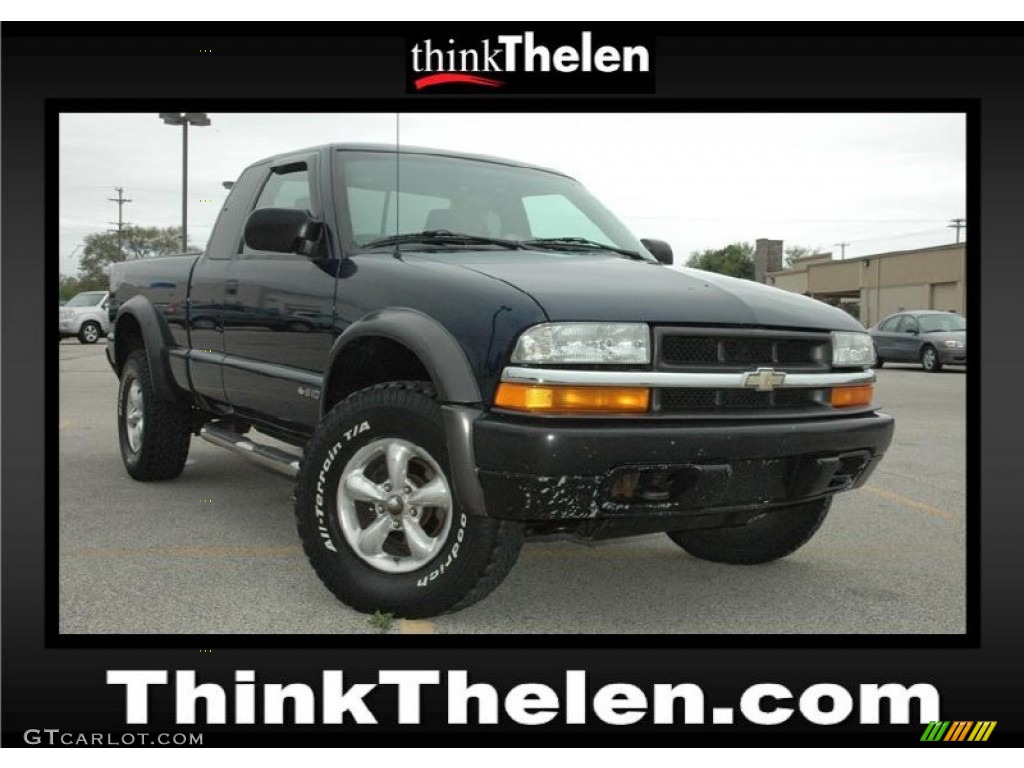2003 S10 ZR2 Extended Cab 4x4 - Indigo Blue Metallic / Graphite photo #1
