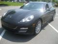 Black - Panamera 4S Photo No. 5