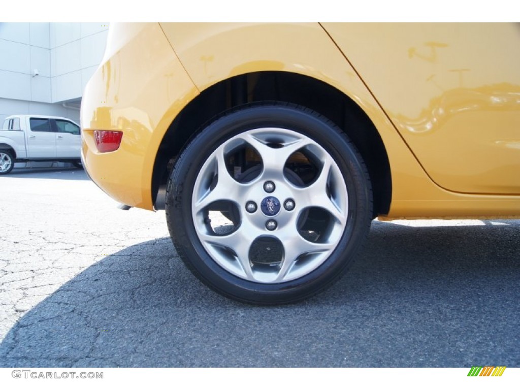 2011 Ford Fiesta SES Hatchback Wheel Photo #49968420