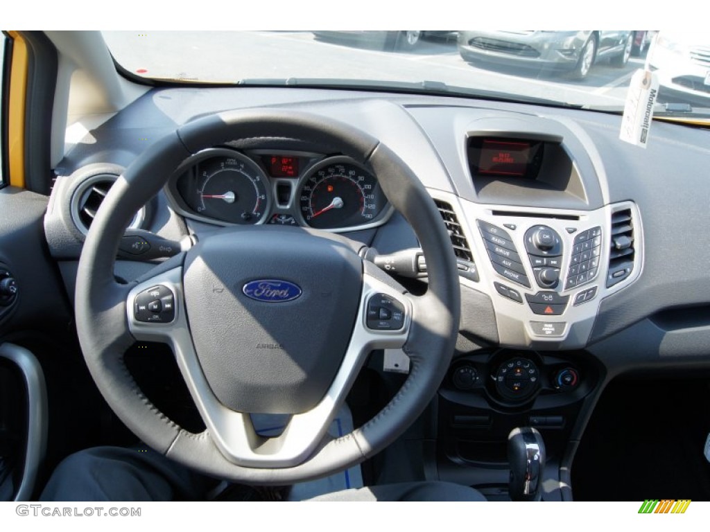 2011 Fiesta SES Hatchback - Yellow Blaze Metallic Tri-Coat / Charcoal Black/Blue Cloth photo #27