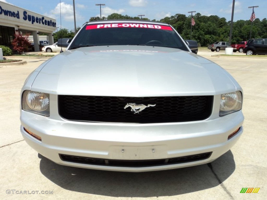 2007 Mustang V6 Premium Convertible - Satin Silver Metallic / Dark Charcoal photo #5