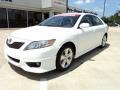 Super White - Camry SE Photo No. 1