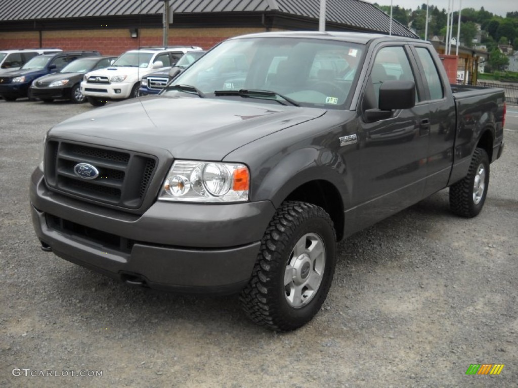 2004 F150 STX SuperCab 4x4 - Dark Shadow Grey Metallic / Medium Graphite photo #17