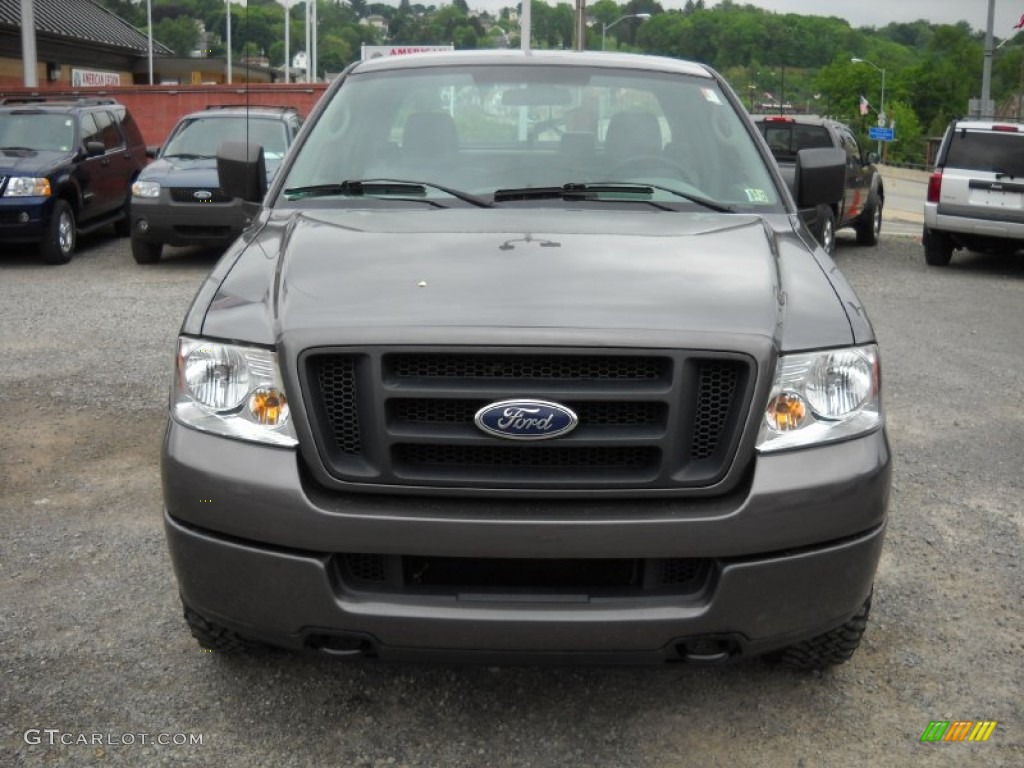2004 F150 STX SuperCab 4x4 - Dark Shadow Grey Metallic / Medium Graphite photo #18