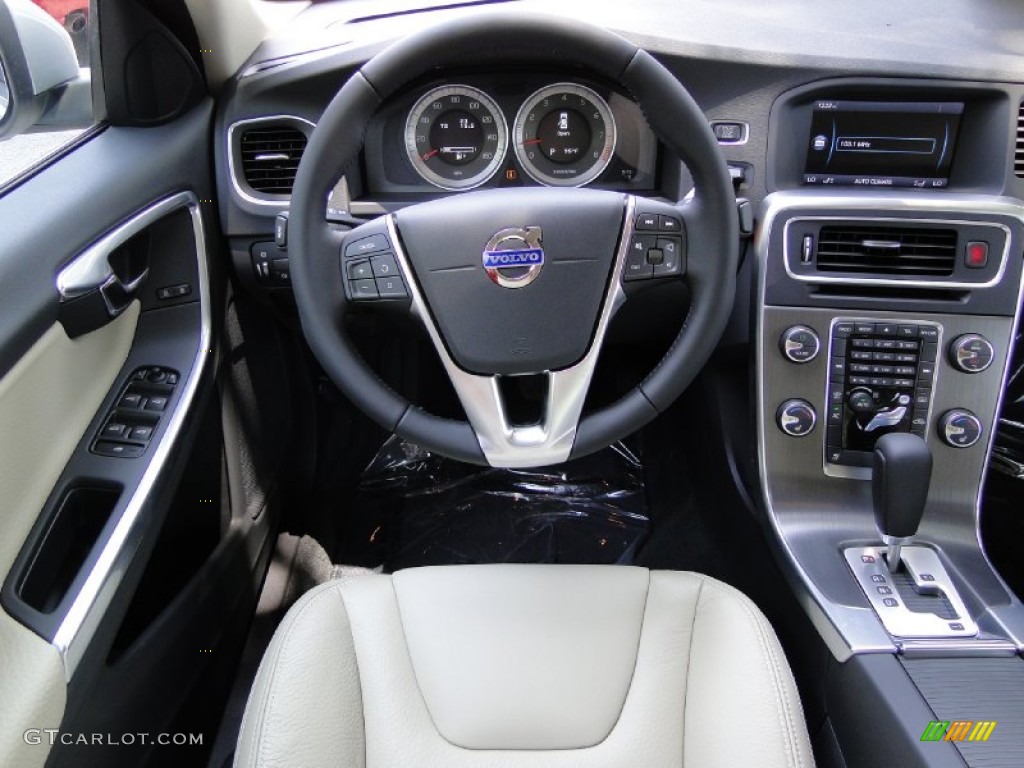 2012 Volvo S60 T5 Soft Beige/Off Black Steering Wheel Photo #49973823
