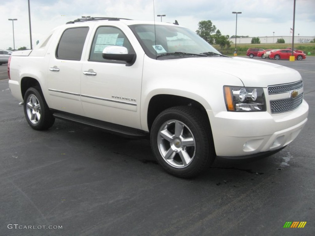 White Diamond Tricoat 2011 Chevrolet Avalanche LTZ 4x4 Exterior Photo #49974891