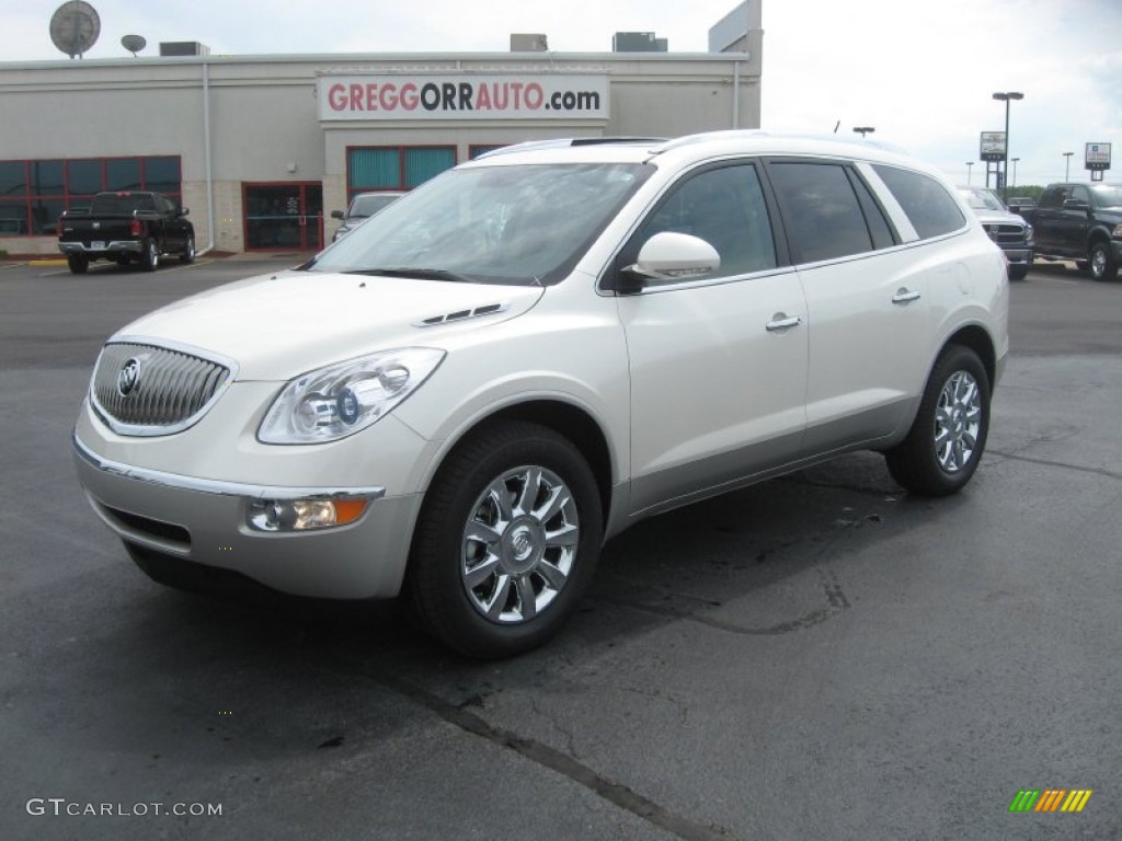 White Diamond Tricoat Buick Enclave