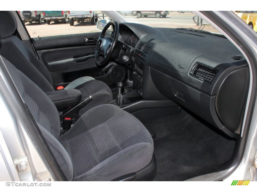 Black Interior 2000 Volkswagen Jetta GLS Sedan Photo #49976382