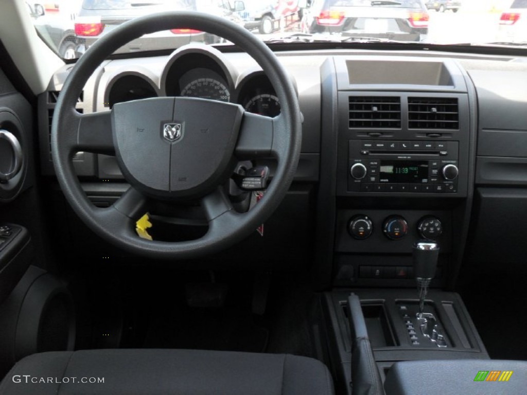 2010 Dodge Nitro SE Dashboard Photos