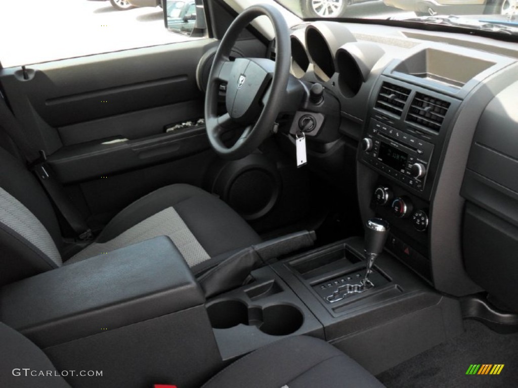 2010 Dodge Nitro SE Interior Color Photos