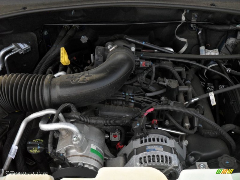 2010 Dodge Nitro SE Engine Photos
