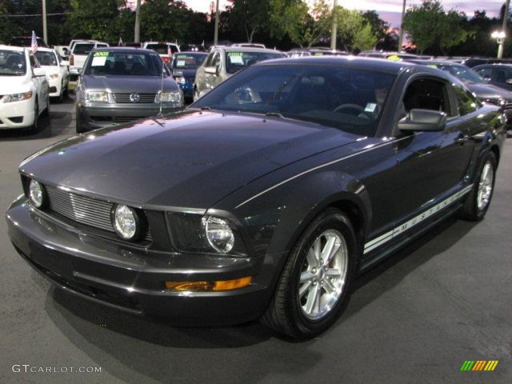 2007 Mustang V6 Deluxe Coupe - Alloy Metallic / Dark Charcoal photo #5