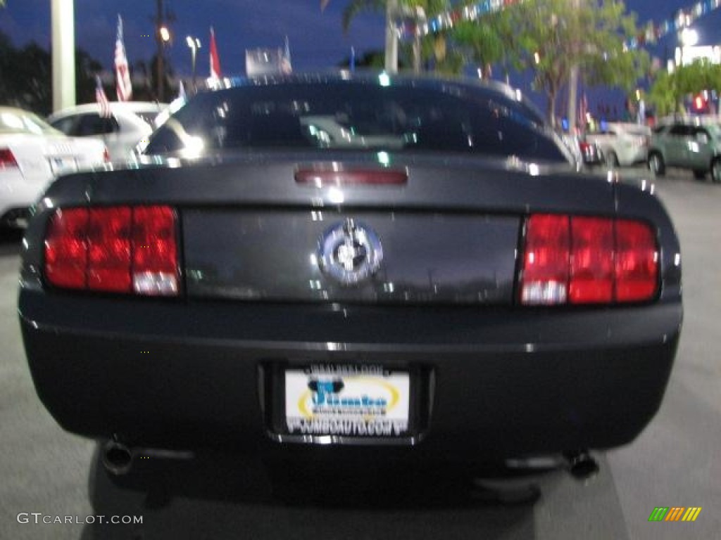 2007 Mustang V6 Deluxe Coupe - Alloy Metallic / Dark Charcoal photo #8