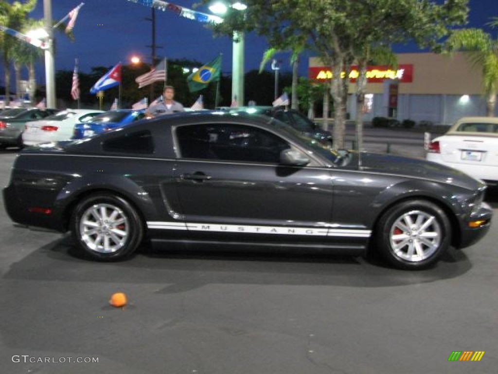 2007 Mustang V6 Deluxe Coupe - Alloy Metallic / Dark Charcoal photo #10