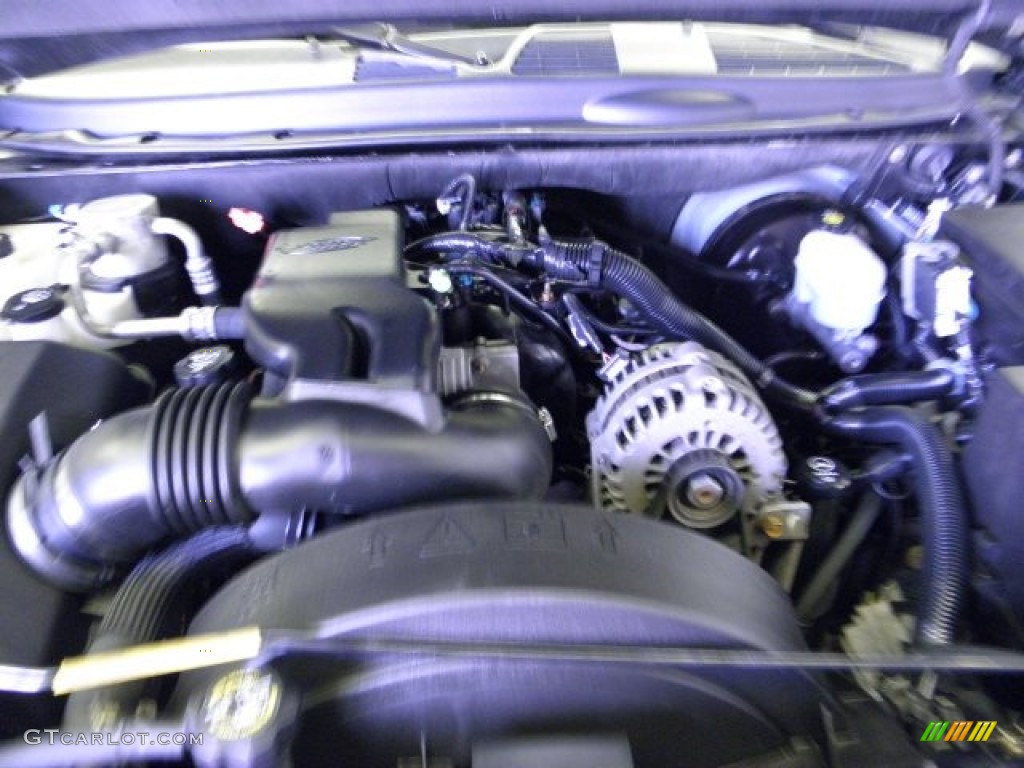 2004 Rainier CXL AWD - Black / Light Cashmere photo #4