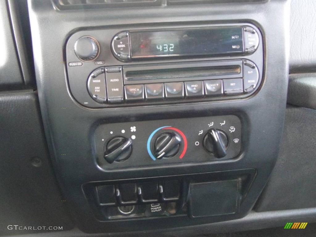 2006 Wrangler SE 4x4 - Flame Red / Dark Slate Gray photo #19